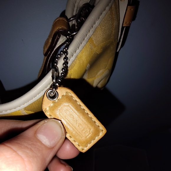 COACH BAG  early 2000s yellow coach bag - Picture 2 of 4